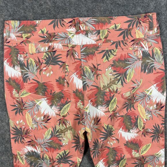 OSO Casuals Pants Women’s‎ 16 Peach Floral Flat Front Straight Leg Basic NWOT - Picture 8 of 9